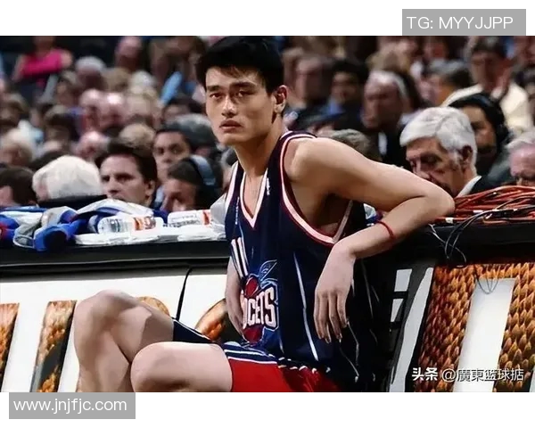 火线队员姚明:勇敢无畏的篮球英雄在战火中绽放光芒